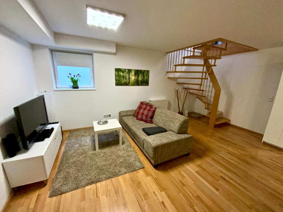 Maisonette-Apartment-Mit Glassfaseranschluss Bruggen  Buitenkant foto